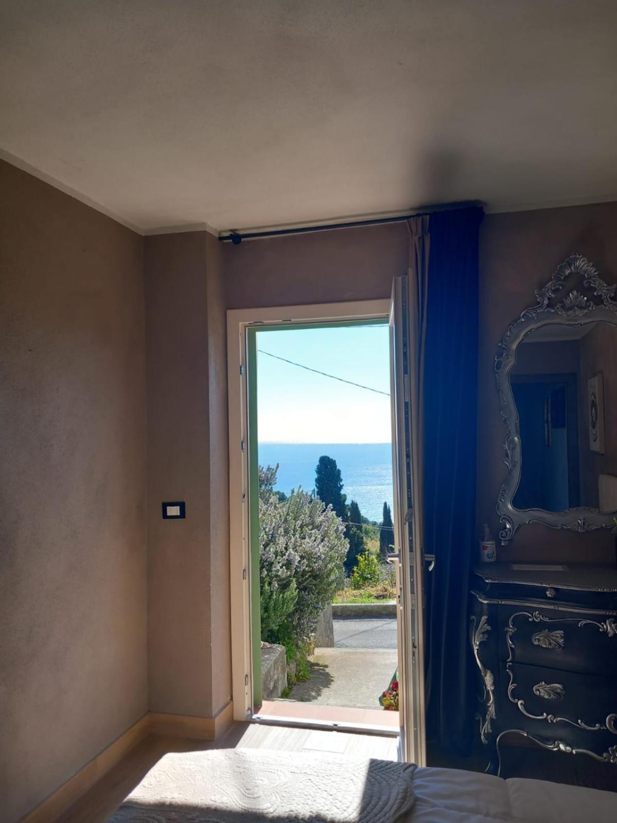 Dolci Risvegli Appartamento Vista Mare Ventimiglia Room photo